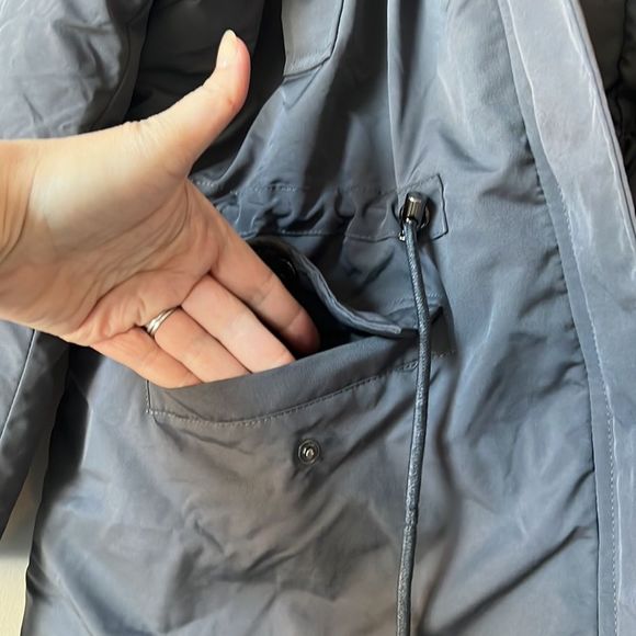 NUTEXROL Women's Heavy Thicken Puffer Down Warm Parka with Faux Fur Hood - Picture 15 of 17